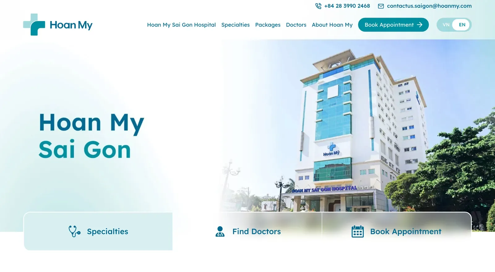 Page of Hoan My Sai Gon Hospital with a photo of the hospital tower and buttons to find doctors and book an appointment.
